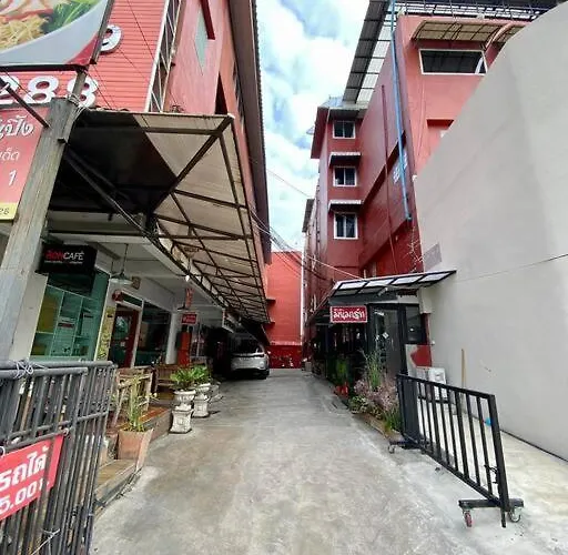 Ratanawong Place 402 Apartment